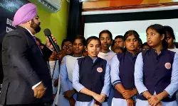 कॉलेज में ‘आत्मविश्वास निर्माण एवं कौशल वृद्धि’ विषय पर हुई कार्यशाला कॉलेज में ‘आत्मविश्वास निर्माण एवं कौशल वृद्धि’ विषय पर हुई कार्यशाला