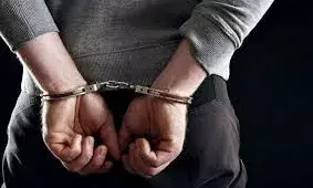 25 हजार रूपये का इनामी बदमाश पुलिस ने किया गिरफ्तार