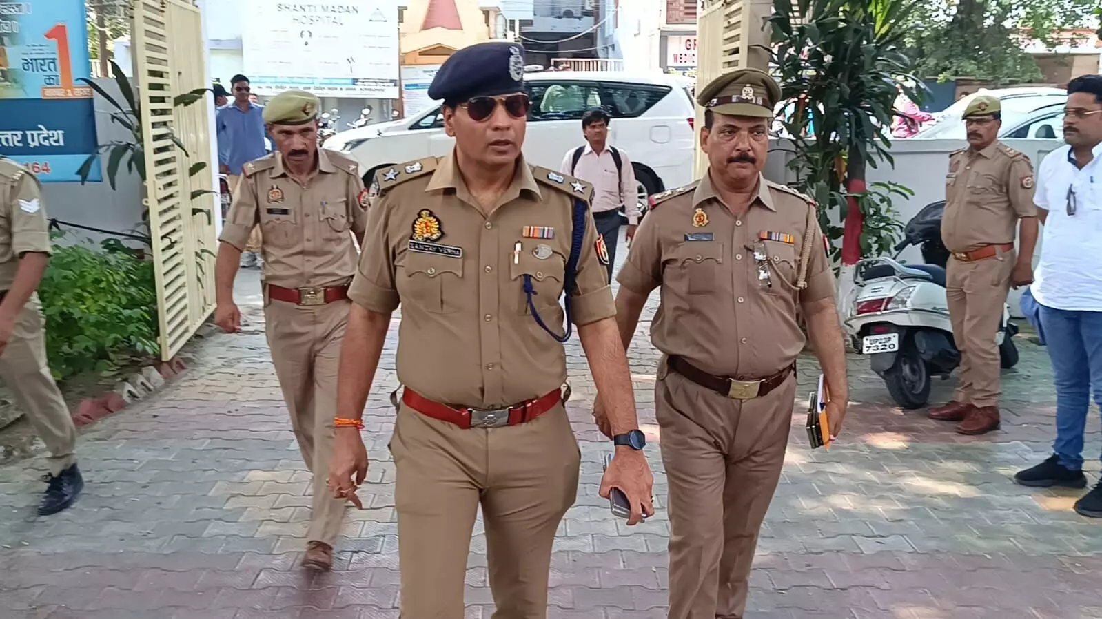 रात भर गोलियों की तड़तड़ाहट से गूंजता रहा जंगल - 7 बदमाश हुए लगंडे रात भर गोलियों की तड़तड़ाहट से गूंजता रहा जंगल - 7 बदमाश हुए लगंडे