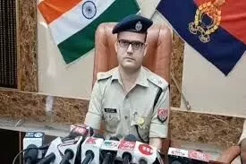 चली SSP की तबादला एक्सप्रेस- यह दरोगा भेजे यहां से वहां चली SSP की तबादला एक्सप्रेस- यह दरोगा भेजे यहां से वहां