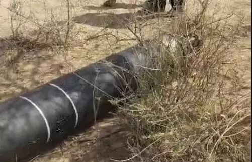 भारत पाक बॉर्डर के पास मिली मिसाइलनुमा चीज- सेना को बुलाया भारत पाक बॉर्डर के पास मिली मिसाइलनुमा चीज- सेना को बुलाया