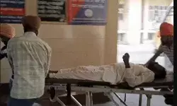 टूटा जहरीली शराब का कहर-14 लोगों की मौत- 6 की हालत गंभीर टूटा जहरीली शराब का कहर-14 लोगों की मौत- 6 की हालत गंभीर