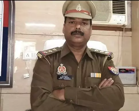 भ्रष्टाचार पर गिरी SSP की गाज- मवाना थानेदार व चौकी प्रभारी सस्पेंड भ्रष्टाचार पर गिरी SSP की गाज- मवाना थानेदार व चौकी प्रभारी सस्पेंड