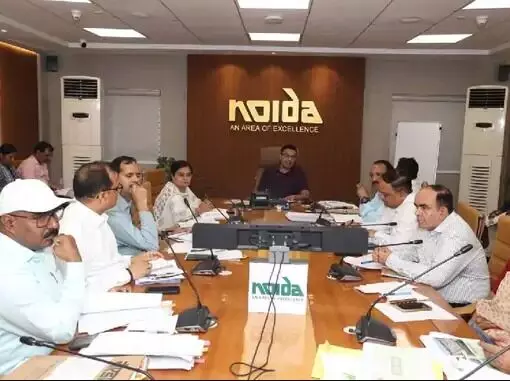 फ्लैट की बालकनी एवं दीवार पर गमले रखने पर रोक- तुरंत हटाने के निर्देश फ्लैट की बालकनी एवं दीवार पर गमले रखने पर रोक- तुरंत हटाने के निर्देश