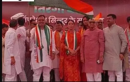 मुख्यमंत्री को जान से मारने की धमकी- लाश के टुकड़े कर सूटकेस में.. मुख्यमंत्री को जान से मारने की धमकी- लाश के टुकड़े कर सूटकेस में..