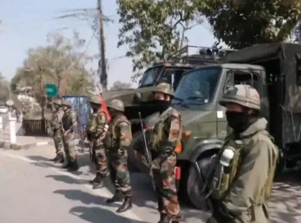 बॉर्डर पर घमासान- 10 उग्रवादी किए ढेर- सर्च ऑपरेशन जारी बॉर्डर पर घमासान- 10 उग्रवादी किए ढेर- सर्च ऑपरेशन जारी