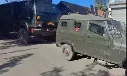 आतंकी का अंत- एनकाउंटर में एक आतंकी ढेर- सर्च ऑपरेशन जारी आतंकी का अंत- एनकाउंटर में एक आतंकी ढेर- सर्च ऑपरेशन जारी