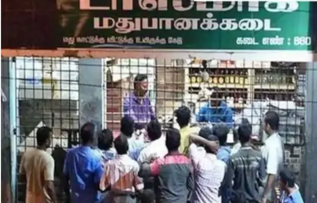 दारू बेचने वाली कंपनी के 10 ठिकानों पर ED की छापेमारी- ओवर रेटिंग.. दारू बेचने वाली कंपनी के 10 ठिकानों पर ED की छापेमारी- ओवर रेटिंग..