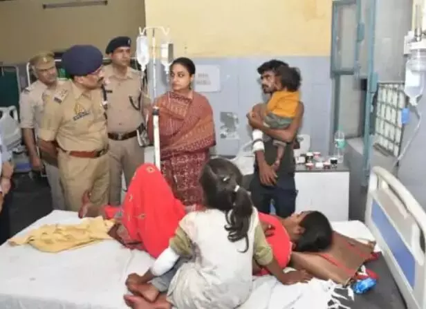 तेज रफ्तार ट्रक के साथ टक्कर में DCM के उडे परखच्चे- तीन की मौत तेज रफ्तार ट्रक के साथ टक्कर में DCM के उडे परखच्चे- तीन की मौत