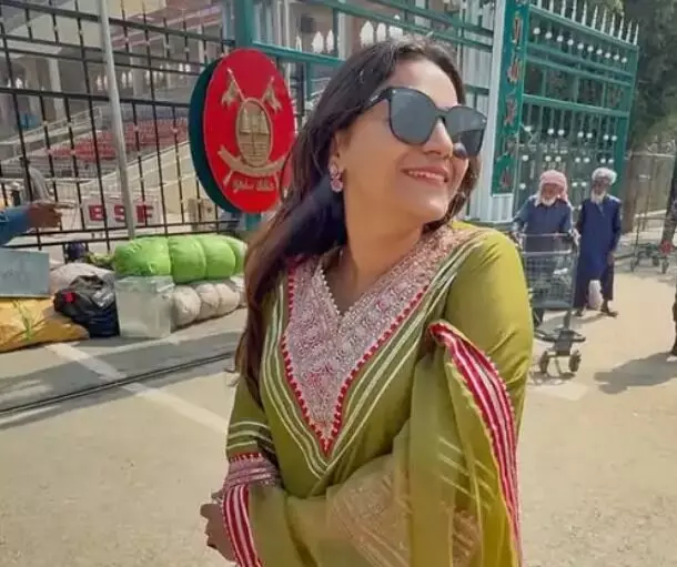 यूट्यूबर ज्योति निकली गद्दार- पाक की जासूसी के आरोप में गिरफ्तार यूट्यूबर ज्योति निकली गद्दार- पाक की जासूसी के आरोप में गिरफ्तार