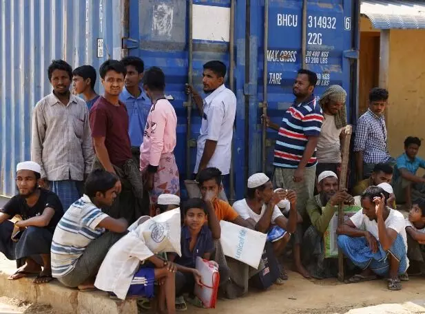 बोला सुप्रीमकोर्ट- खूबसूरती से गढी गई रोहिंग्याओं को समुद्र में.... बोला सुप्रीमकोर्ट- खूबसूरती से गढी गई रोहिंग्याओं को समुद्र में....