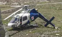 लैंडिंग के समय एंबुलेंस हेलीकॉप्टर दुर्घटनाग्रस्त- मरीज को लेने... लैंडिंग के समय एंबुलेंस हेलीकॉप्टर दुर्घटनाग्रस्त- मरीज को लेने...