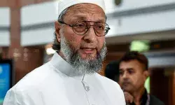 ओवैसी ने पाकिस्तान को बताया कुत्ते की दुम- बोले दुआ करें अल्लाह उसकी.. ओवैसी ने पाकिस्तान को बताया कुत्ते की दुम- बोले दुआ करें अल्लाह उसकी..