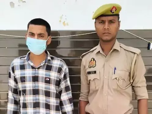 समर्थन में टिप्पणी कर पाक का झंडा लगाया- पुलिस ने शाहबाज को हवालात.... समर्थन में टिप्पणी कर पाक का झंडा लगाया- पुलिस ने शाहबाज को हवालात....