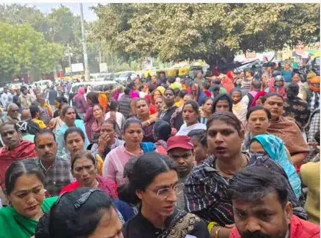 काम की बात- नेग को लेकर किन्नर करें परेशान तो इस नंबर पर करें डायल काम की बात- नेग को लेकर किन्नर करें परेशान तो इस नंबर पर करें डायल