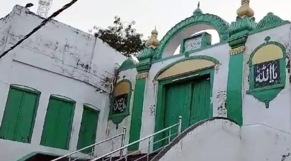 मुस्लिम पक्ष को लगा झटका- HC ने संभल जामा मस्जिद सर्वे को दी मंजूरी मुस्लिम पक्ष को लगा झटका- HC ने संभल जामा मस्जिद सर्वे को दी मंजूरी