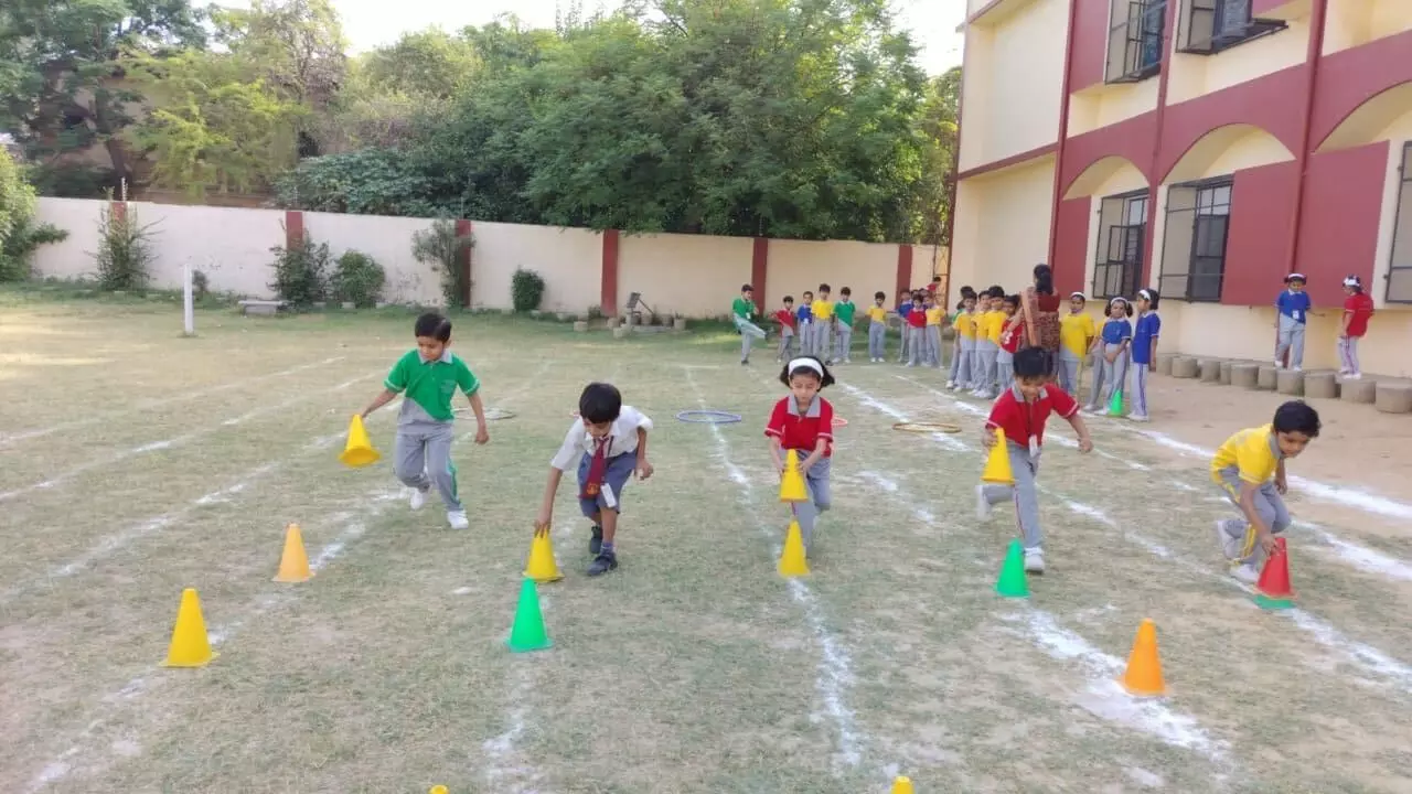 MG पब्लिक स्कूल में दो दिवसीय बैगलेस डे में बच्चों ने की मौज मस्ती