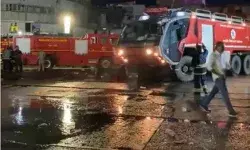 टेक्सटाइल मार्केट में लगी आग से लोगों में दहशत- लाखों का माल हुआ खाक टेक्सटाइल मार्केट में लगी आग से लोगों में दहशत- लाखों का माल हुआ खाक