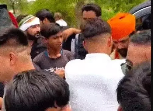 ओकेंद्र राणा बोर्ड का उदघाटन कर चला भी गया और पुलिस को भनक तक नहीं ओकेंद्र राणा बोर्ड का उदघाटन कर चला भी गया और पुलिस को भनक तक नहीं