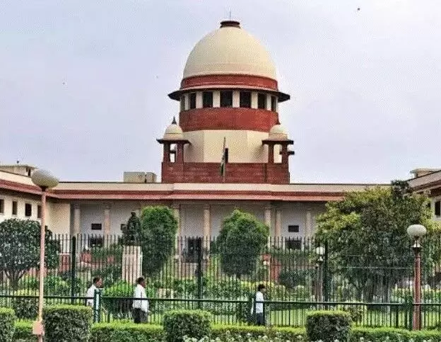 वक्फ को लेकर SC में बोला केंद्र- सरकारी जमीन पर नहीं किसी का हक वक्फ को लेकर SC में बोला केंद्र- सरकारी जमीन पर नहीं किसी का हक