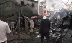 राजधानी के कोटला सेवानगर मार्केट में लगी आग में छह दुकानें जलकर राख