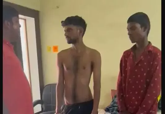 आखिरकार कानून के लपेटे में आ ही थप्पड़बाज ट्रांसपोर्टर- हुआ मुकदमा दर्ज आखिरकार कानून के लपेटे में आ ही थप्पड़बाज ट्रांसपोर्टर- हुआ मुकदमा दर्ज