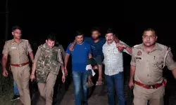 रविंद्र हत्याकांड- दोनों आरोपी गिरफ्तार- मुठभेड़ में लगी गोली रविंद्र हत्याकांड- दोनों आरोपी गिरफ्तार- मुठभेड़ में लगी गोली