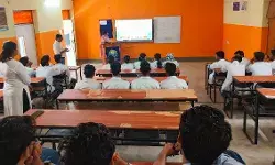 क्विज कंपटीशन में मारी बाजी-ग्रुप डी रहा पहले स्थान पर क्विज कंपटीशन में मारी बाजी-ग्रुप डी रहा पहले स्थान पर