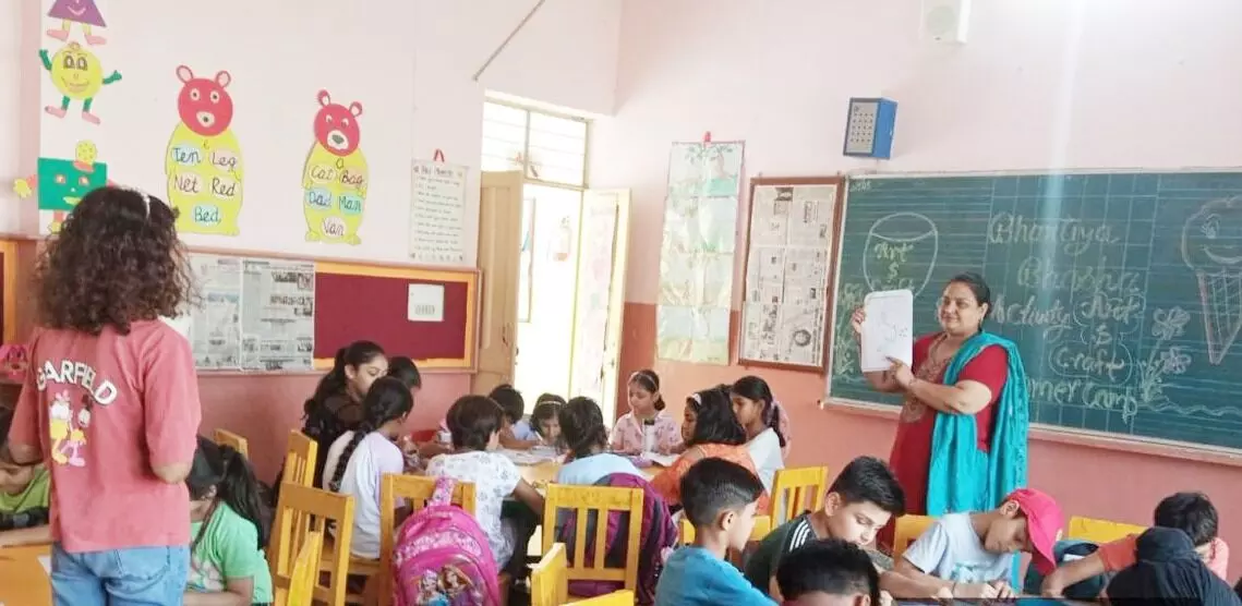एम.जी. पब्लिक स्कूल के भारतीय भाषा समर कैंप में दिखा सांस्कृतिक संगम एम.जी. पब्लिक स्कूल के भारतीय भाषा समर कैंप में दिखा सांस्कृतिक संगम