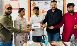 प्राइवेट आईटीआई कॉलेज के स्टूडेंट को मिले टैबलेट- बोले थैंक यू सरकार