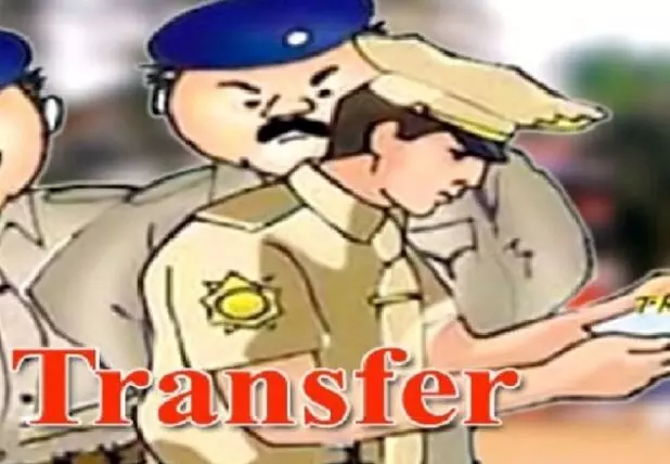 भारी संख्या में पुलिस कर्मियों के तबादले- जानिए किसे कहां मिली तैनाती भारी संख्या में पुलिस कर्मियों के तबादले- जानिए किसे कहां मिली तैनाती