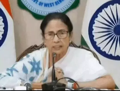 बोली ममता-PM ऐसे कर रहे बात, जैसे हर महिला के पति हो? बोली ममता-PM ऐसे कर रहे बात, जैसे हर महिला के पति हो?
