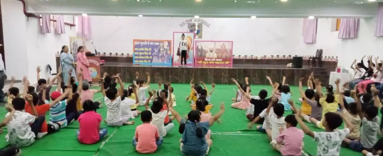एम.जी. पब्लिक स्कूल में भारतीय भाषा समर कैंप का समापन एम.जी. पब्लिक स्कूल में भारतीय भाषा समर कैंप का समापन