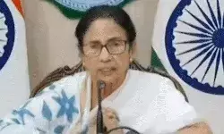 बोली ममता-PM ऐसे कर रहे बात, जैसे हर महिला के पति हो?