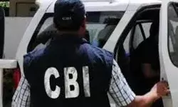 CBI की रेड- रिश्वतखोर ED का असिस्टेंट डायरेक्टर रंगे हाथ गिरफ्तार CBI की रेड- रिश्वतखोर ED का असिस्टेंट डायरेक्टर रंगे हाथ गिरफ्तार