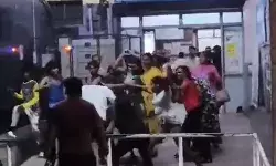 न्यूड किन्नरों का हॉस्पिटल में तांडव- डॉक्टरों को दौड़ा दौड़ा कर पीटा