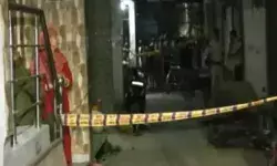 CNG सिलेंडर में हुआ ब्लास्ट- तीन सगे नाबालिग भाइयों समेत... CNG सिलेंडर में हुआ ब्लास्ट- तीन सगे नाबालिग भाइयों समेत...