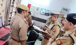 DIG को थाने पर मिली खामियां- प्रहरीयों को दिए लाठी व अंगवस्त्र