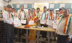 प्रमुख समाजसेवी मनीष चौधरी की माता राजबीरी देवी को मिला यशस्वी सम्मान प्रमुख समाजसेवी मनीष चौधरी की माता राजबीरी देवी को मिला यशस्वी सम्मान