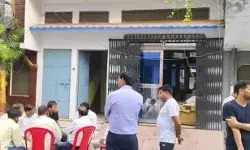 परिजनों की गैर मौजूदगी में पूर्व बसपा जिलाध्यक्ष के बेटे ने उठाया ऐसा कदम परिजनों की गैर मौजूदगी में पूर्व बसपा जिलाध्यक्ष के बेटे ने उठाया ऐसा कदम