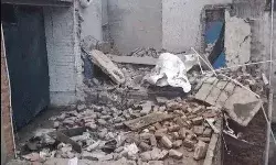 मकान में ब्लास्ट- एक एक कर हुए पांच धमाके- भरभराकर गिरी छत-एरिया में दहशत मकान में ब्लास्ट- एक एक कर हुए पांच धमाके- भरभराकर गिरी छत-एरिया में दहशत