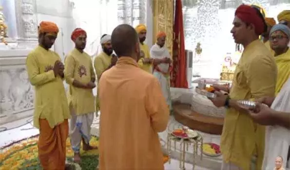 CM योगी ने अपने जन्मदिन पर भगवान श्रीराम के दरबार में लगाई हाजिरी