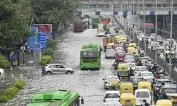 उत्तर प्रदेश में मौसम ने बदला मिजाज, बारिश के साथ ठंड का असर बढ़ा उत्तर प्रदेश में मौसम ने बदला मिजाज, बारिश के साथ ठंड का असर बढ़ा