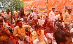 ग्रामीण बोले– ऐसा ही चाहिए प्रशासन, जहां गांव में ही हो समस्या का समाधान