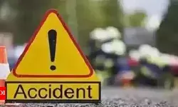 ट्रक-ट्रैक्टर में हुई भीषण भिड़ंत, 30 घायल, कई की हालत चिंताजनक