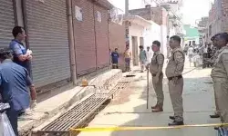 ईद पर युवक को सरेआम चाकू से गोदा- हथियार से काटा गला- थाने में सरेंडर ईद पर युवक को सरेआम चाकू से गोदा- हथियार से काटा गला- थाने में सरेंडर