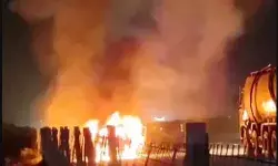 एक्सप्रेस वे पर चलती कार में लगी आग- ड्राइवर लपटों में घिरी कार को..