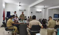 अफसरों की उपस्थिति में 57 वाहनों की हुई नीलामी- लाखों का राजस्व प्राप्त अफसरों की उपस्थिति में 57 वाहनों की हुई नीलामी- लाखों का राजस्व प्राप्त