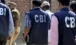 सीबीआई का छापा- जीएसटी का अधिकारी एवं वकील रिश्वत लेते गिरफ्तार