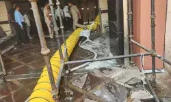 मेट्रो हॉस्पिटल की फिजियोथैरेपी यूनिट में लगी आग- मौके पर पहुंची... मेट्रो हॉस्पिटल की फिजियोथैरेपी यूनिट में लगी आग- मौके पर पहुंची...